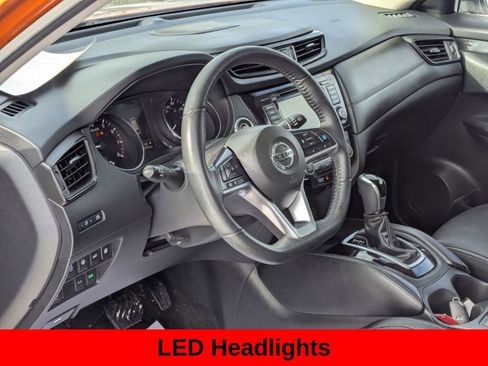 Used 2020 Nissan Rogue SL w/ Premium Package image 14