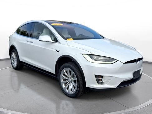 Used 2018 Tesla Model X 75D AWD/4WD image 1