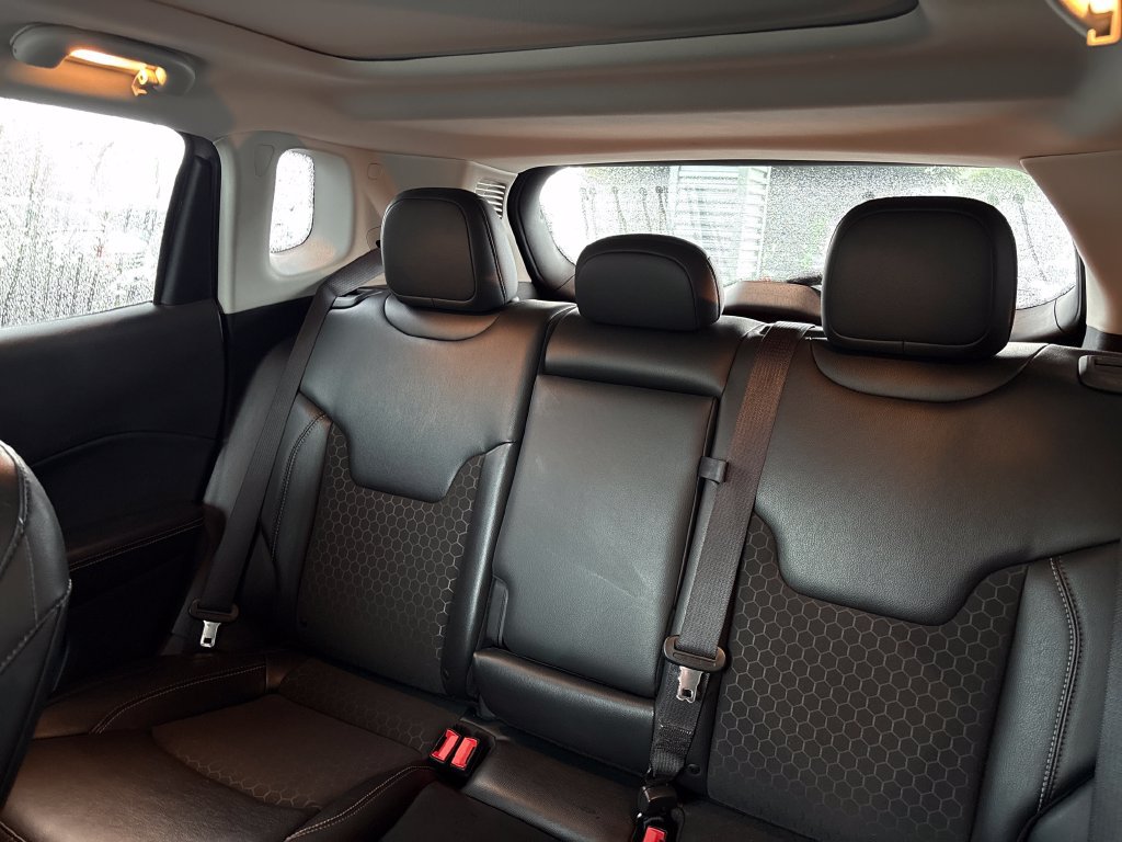 Used 2021 Jeep Compass Latitude w/ Sun and Sound Group FWD image 29