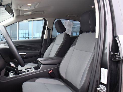 Used 2018 Ford Escape SE image 13