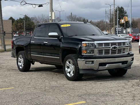 Used 2015 Chevrolet Silverado 1500 LTZ Z71 w/ LTZ Plus Package image 6