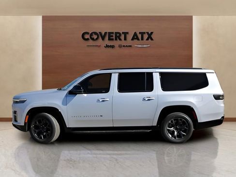 New 2026 Jeep Grand Wagoneer L Limited AWD/4WD image 2