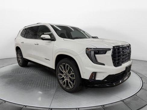 New 2026 GMC Acadia Denali Ultimate w/ LPO, Floor Liner Package image 4