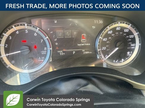 Used 2023 Toyota Highlander XLE image 14