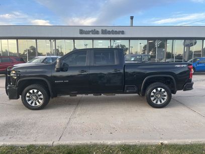 Used 2022 Chevrolet Silverado 2500 Custom w/ Custom Value Package