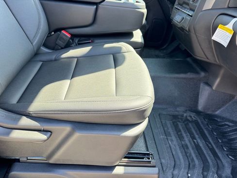 New 2025 Chevrolet Silverado 1500 W/T image 19