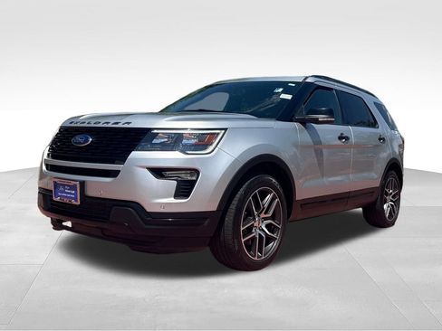Used 2018 Ford Explorer Sport AWD/4WD image 4