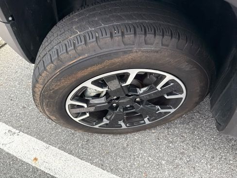 Used 2023 Jeep Renegade Latitude image 6