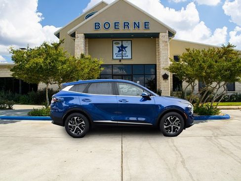 Used 2024 Kia Sportage EX image 6