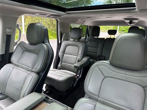 Used 2022 Lincoln Navigator L Black Label AWD/4WD image 17