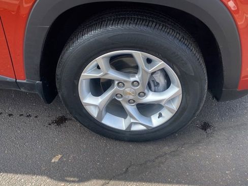 Certified 2024 Chevrolet Trax LS w/ LS Convenience Package image 11