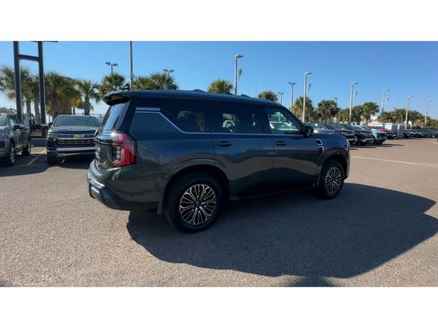 Used 2026 Nissan Armada SL image 2