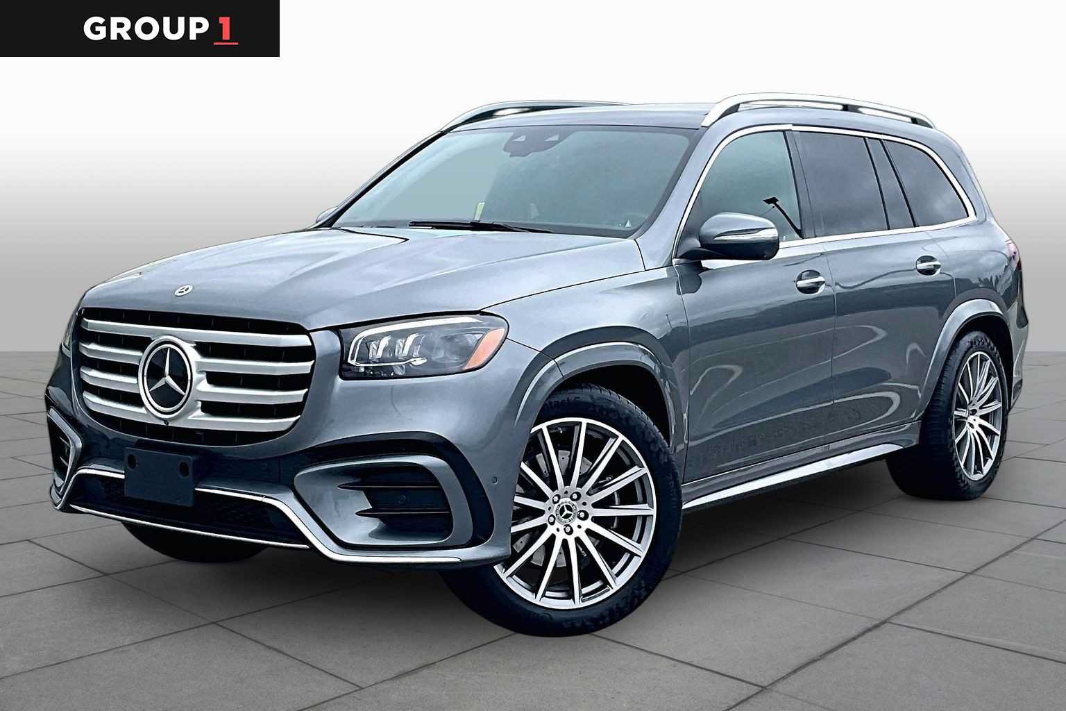 Used 2025 Mercedes-Benz GLS 450 4MATIC w/ AMG Line Exterior image 1