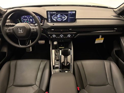 Certified 2025 Honda Accord Sport image 12