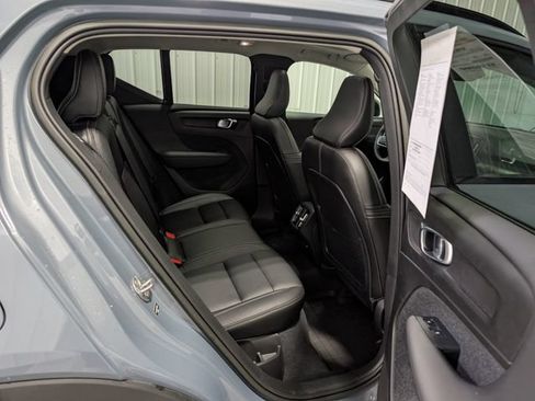 Used 2023 Volvo XC40 B5 Plus w/ Climate Package AWD/4WD image 26