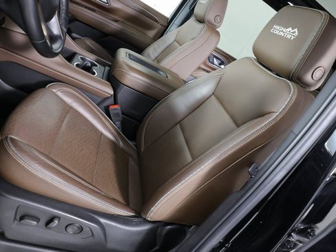 Used 2024 Chevrolet Tahoe High Country image 10