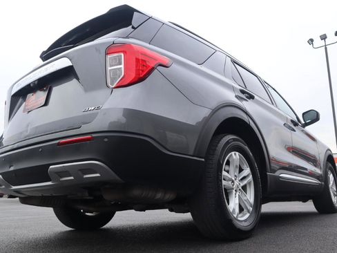 Used 2021 Ford Explorer XLT w/ Equipment Group 202A image 18