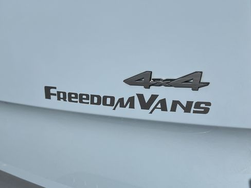Used 2022 Mercedes-Benz Sprinter 2500 image 10