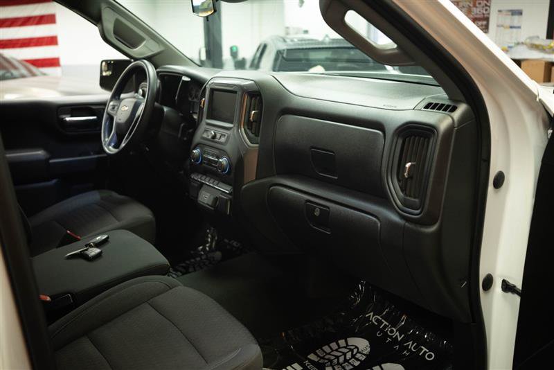 Used 2023 Chevrolet Silverado 1500 Custom w/ LPO, Dark Essentials Package AWD/4WD image 13