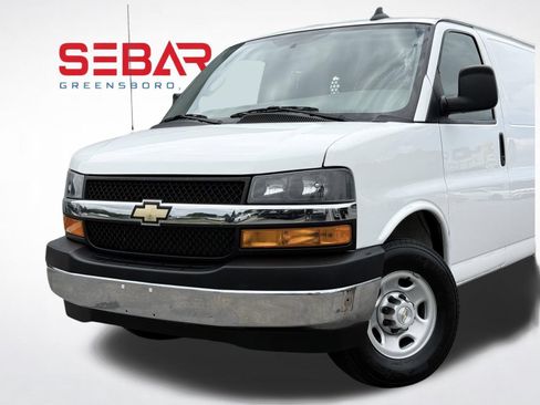 Used 2023 Chevrolet Express 2500 w/ Driver Convenience Package RWD image 2