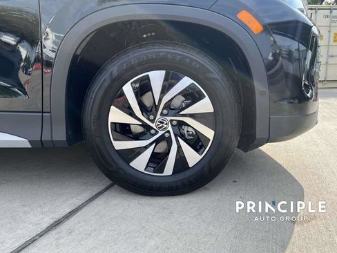 Used 2026 Volkswagen Tiguan S FWD image 6