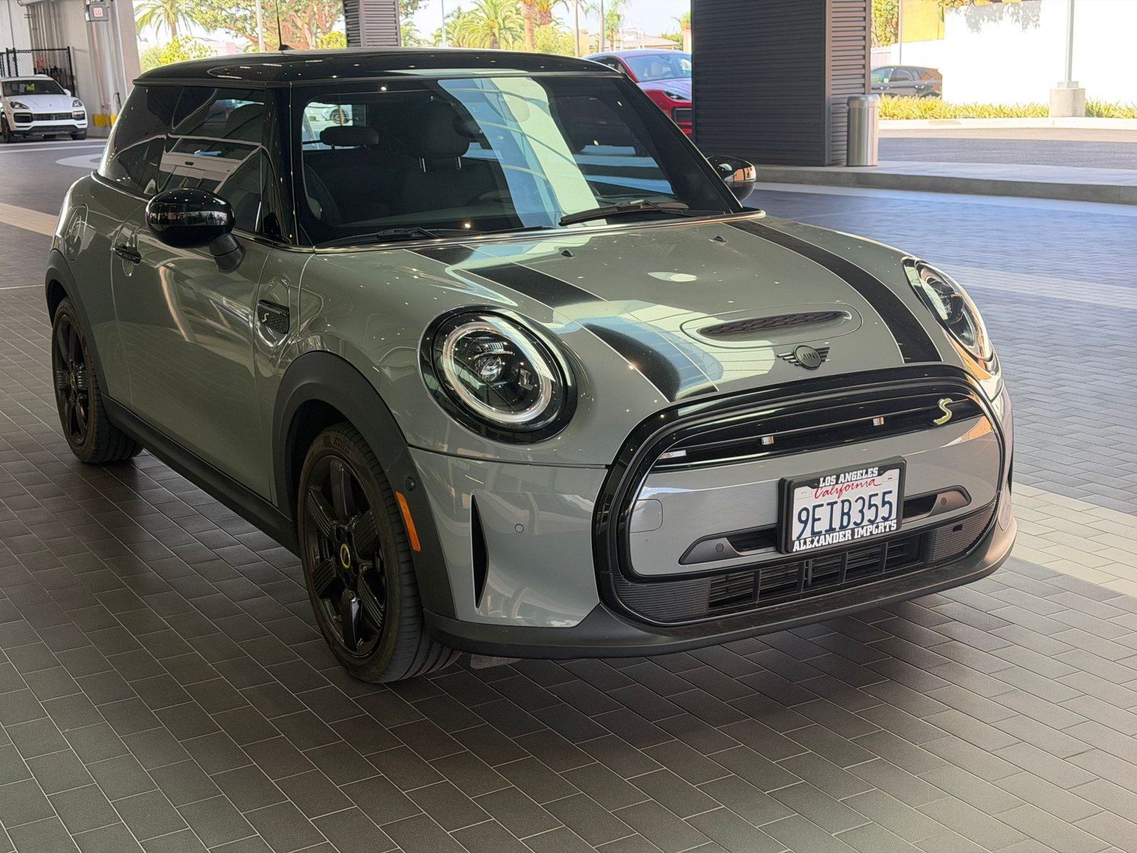 Used 2023 MINI Cooper SE FWD image 6