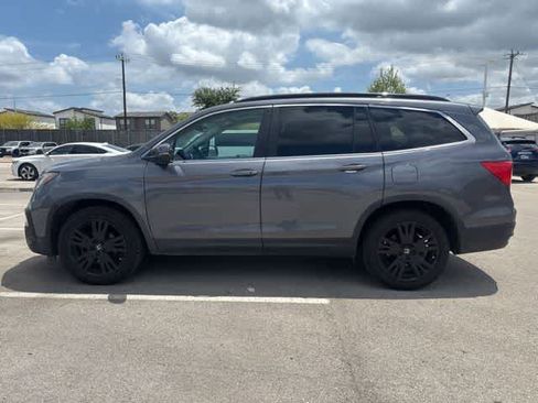 Used 2022 Honda Pilot Special Edition image 2