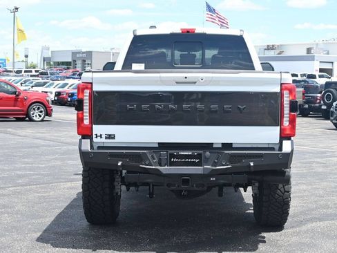 New 2026 Ford F250 Lariat w/ Black Appearance Package AWD/4WD image 7