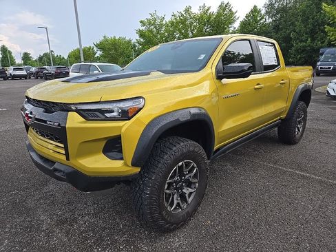 Used 2023 Chevrolet Colorado ZR2 w/ ZR2 Convenience Package III AWD/4WD image 3