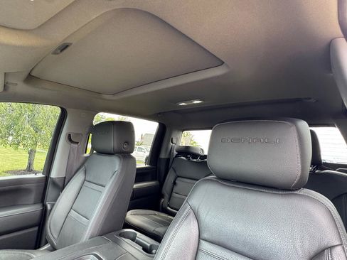 Used 2020 GMC Sierra 3500 Denali w/ Denali Ultimate Package AWD/4WD image 22