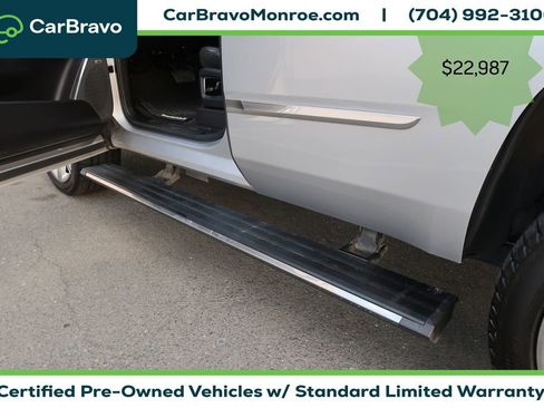 Certified 2018 Cadillac Escalade Premium Luxury AWD/4WD image 31
