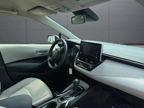 Used 2020 Toyota Corolla LE FWD image 22