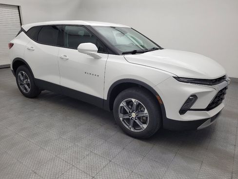 Used 2024 Chevrolet Blazer LT FWD image 11