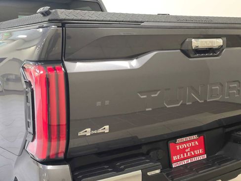 Used 2024 Toyota Tundra Limited AWD/4WD image 7