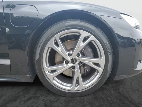 Used 2024 Audi e-tron GT Premium Plus AWD/4WD image 6