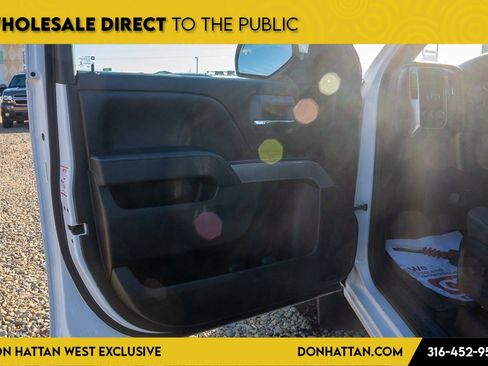 Used 2018 Chevrolet Camaro LT image 12