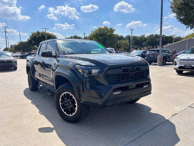 Used 2025 Toyota Tacoma TRD Off-Road AWD/4WD image 1