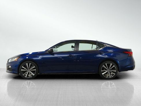 Used 2020 Nissan Altima 2.5 SR image 2