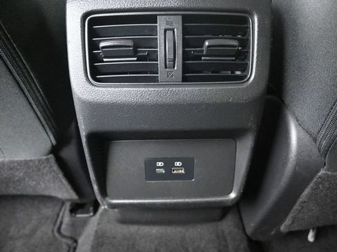 Used 2023 Nissan Rogue SV FWD image 23