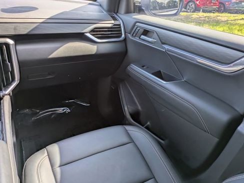 Used 2024 GMC Acadia Elevation w/ Black Edition FWD image 17