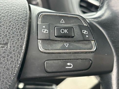 Used 2013 Volkswagen Tiguan S image 26