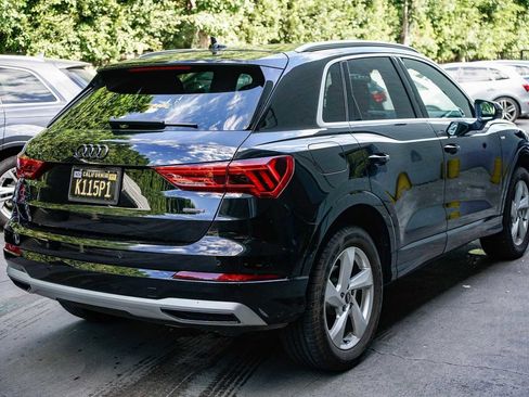 Used 2022 Audi Q3 2.0T Premium w/ Convenience Package image 4