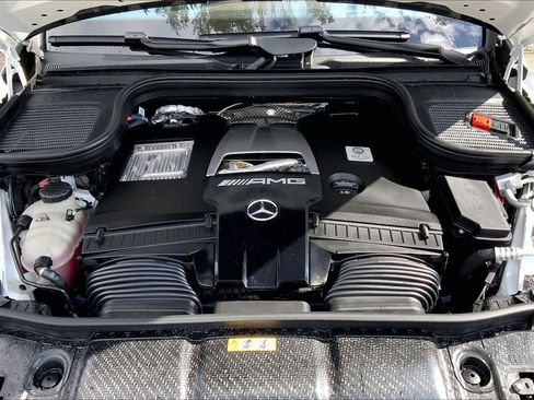 Certified 2025 Mercedes-Benz GLS 63 AMG 4MATIC image 32