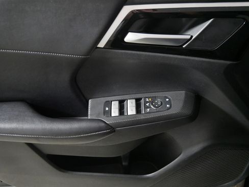 Used 2024 Mitsubishi Outlander SE image 19