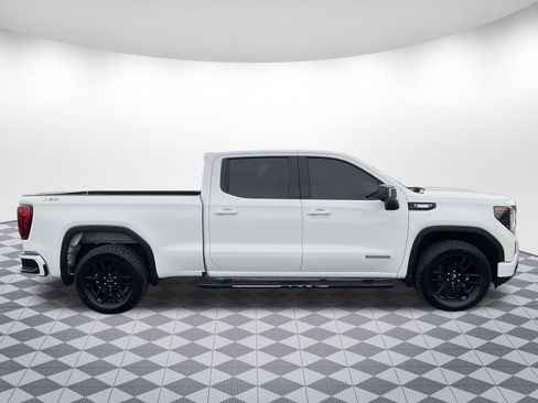 Used 2022 GMC Sierra 1500 Elevation w/ Elevation Premium Package AWD/4WD image 2