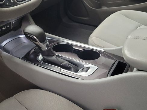 Used 2022 Chevrolet Malibu LT FWD image 26