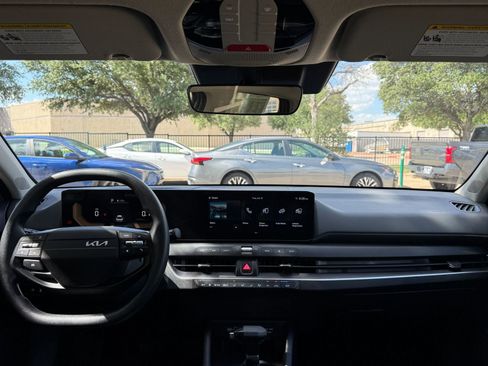 Used 2025 Kia K4 FWD image 35