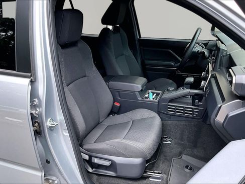 Used 2026 Toyota 4Runner SR5 RWD image 9