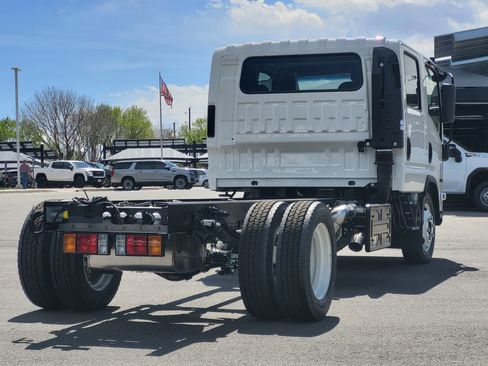 New 2026 Isuzu NPR HD image 7