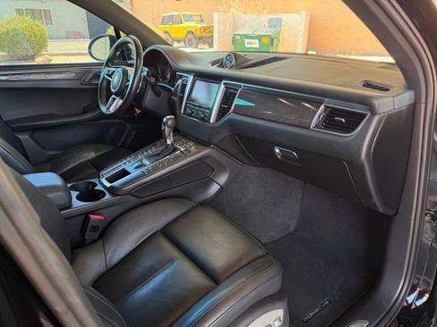 Used 2015 Porsche Macan S w/ Premium Package AWD/4WD image 35